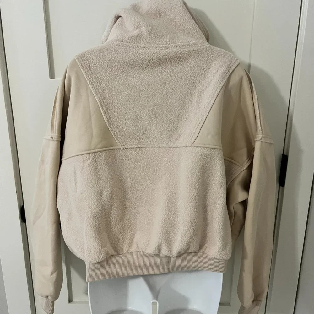 Beige Women's Crop Top - Picture 9 of 10